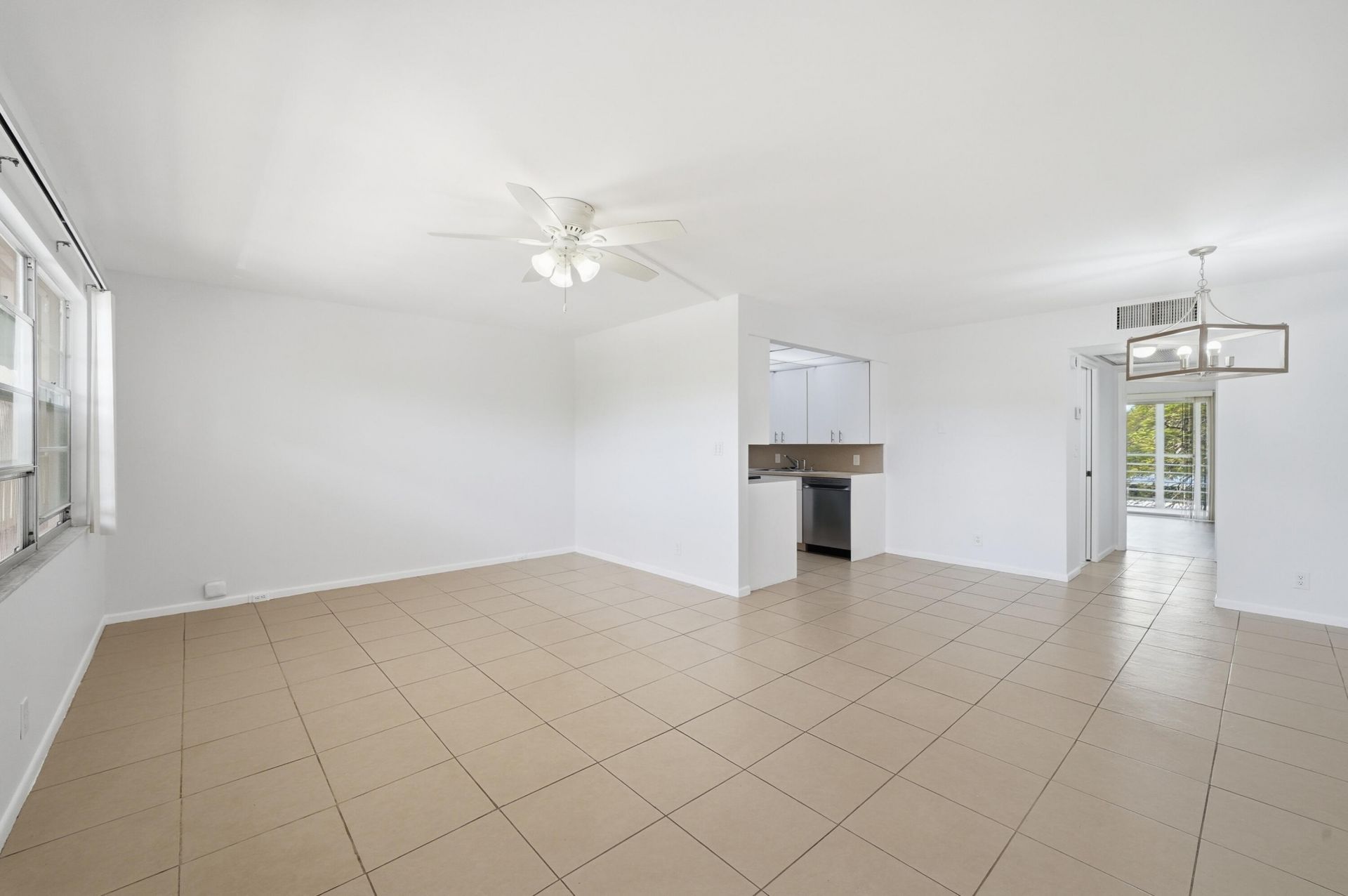 2401 Antigua Circle, Unit J3, Coconut Creek, FL 33066 Photo
