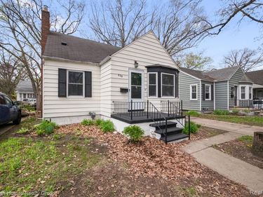 235 Flowerdale Street, Ferndale, MI 48220
