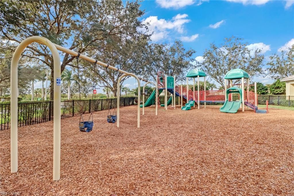 2704 Blossom Way , Naples, FL 34120 Photo