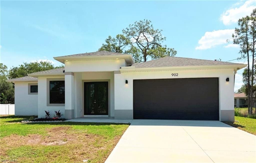 902 Magnolia Ave, Lehigh Acres, FL 33972 Photo