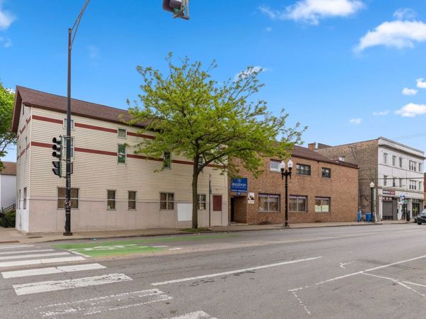 735 W 35th Street , Chicago, IL 60616