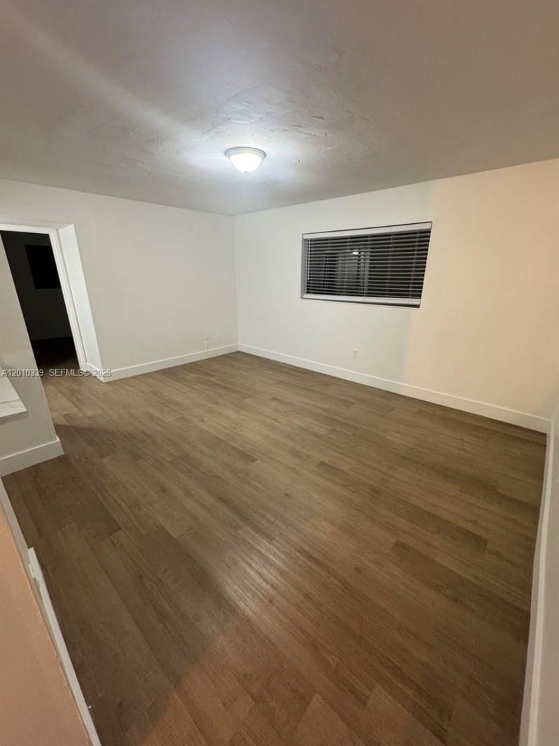 120 W 10th St , Unit 10, Hialeah, FL 33010 Photo