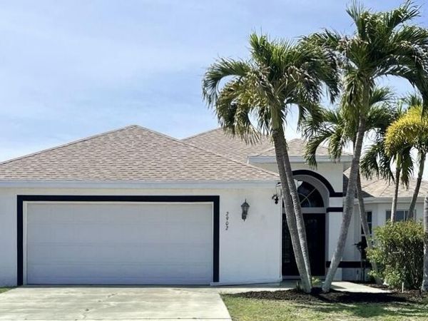 2902 NW 17th Avenue, Cape Coral, FL 33993