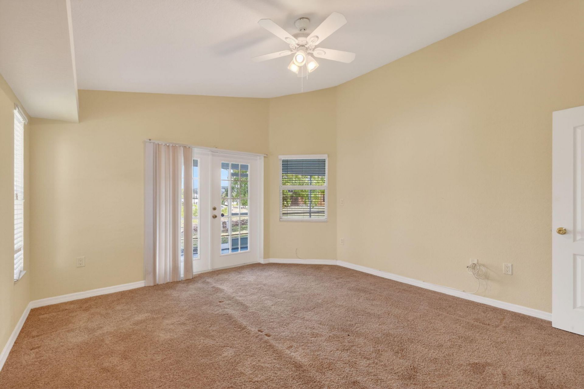 2902 NW 17th Avenue, Cape Coral, FL 33993 Photo