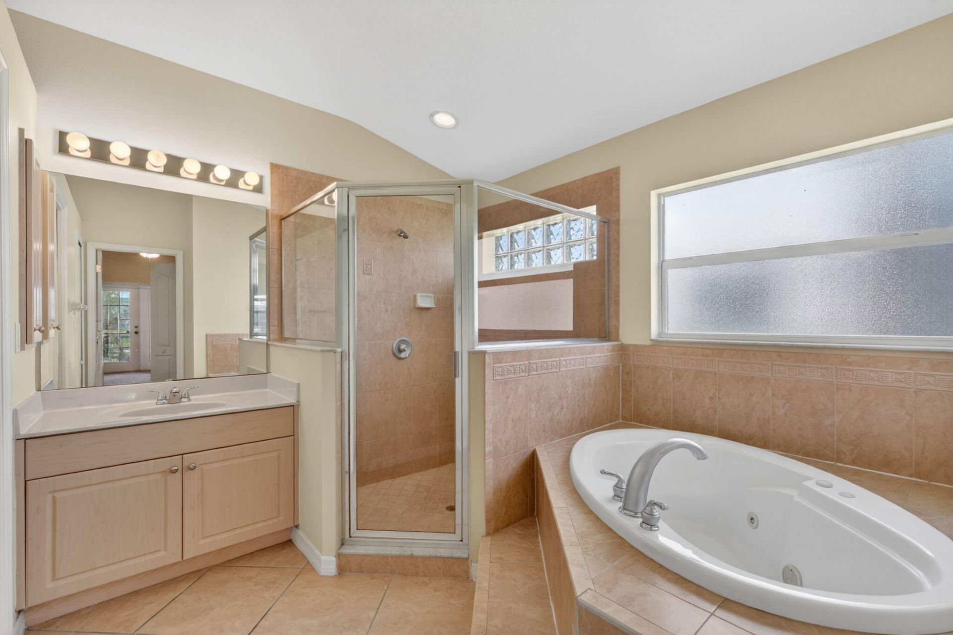 2902 NW 17th Avenue, Cape Coral, FL 33993 Photo