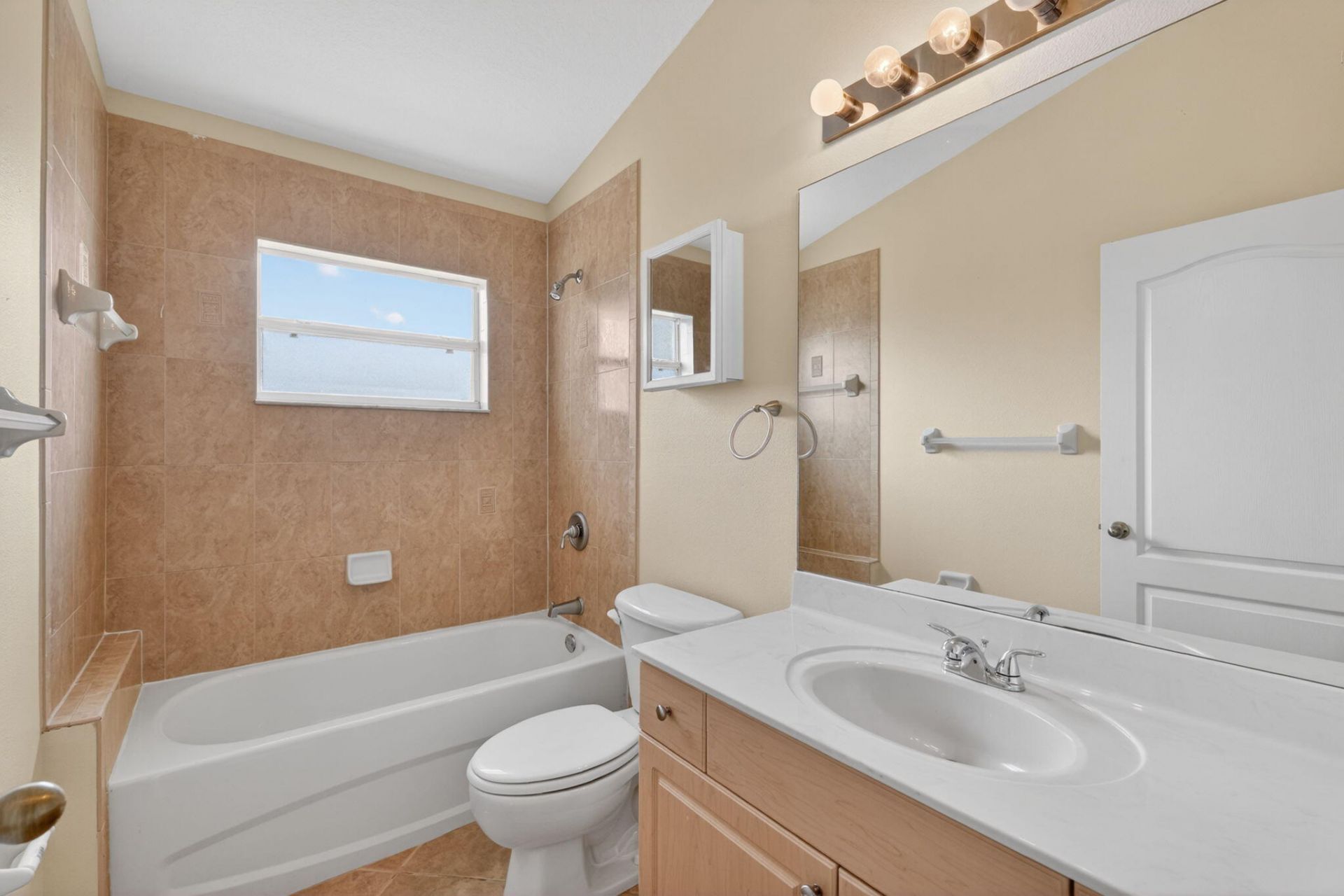 2902 NW 17th Avenue, Cape Coral, FL 33993 Photo