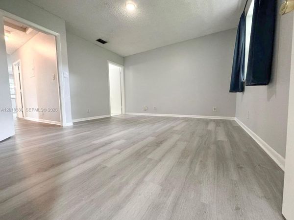 10947 NW 45th St , Coral Springs, FL 33065