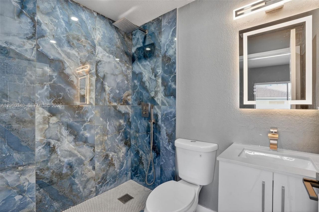 7995 NW 8th St, Unit 100C, Miami, FL 33126 Photo