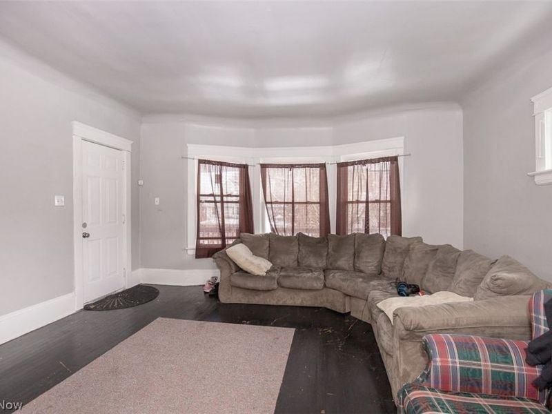 10322 Parkgate Avenue, Cleveland, OH 44108 Photo 19