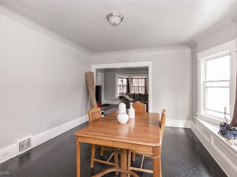 10322 Parkgate Avenue, Cleveland, OH 44108 Photo 22