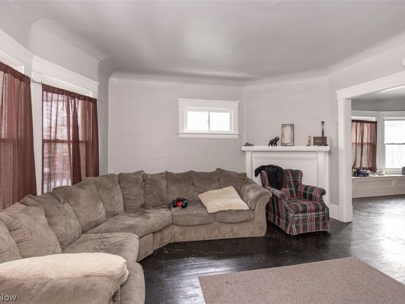 10322 Parkgate Avenue, Cleveland, OH 44108 Photo 3