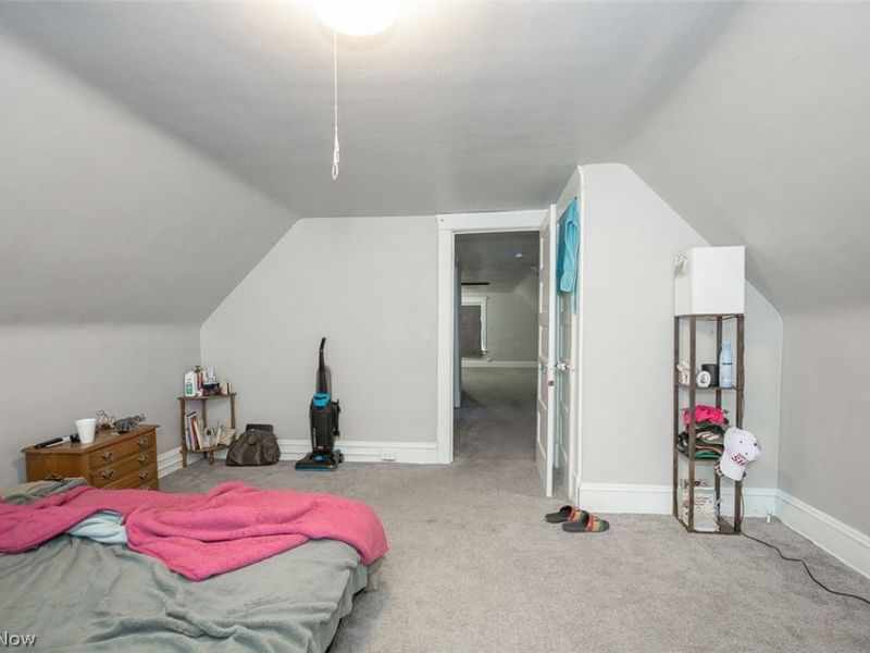10322 Parkgate Avenue, Cleveland, OH 44108 Photo 34