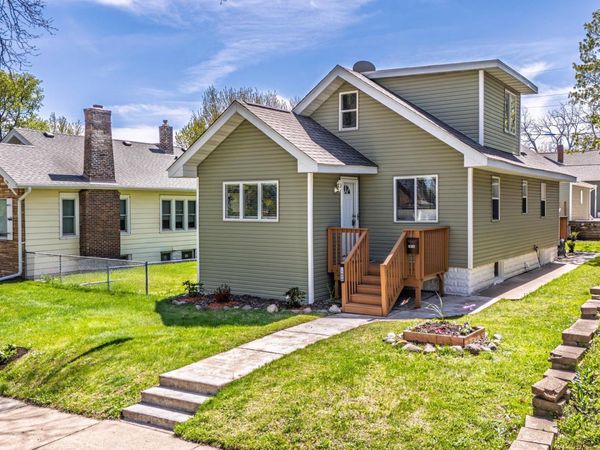 1076 Wilson Avenue, Saint Paul, MN 55106
