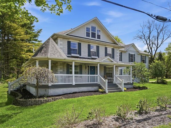 4490 North Street , Granville, OH 43023