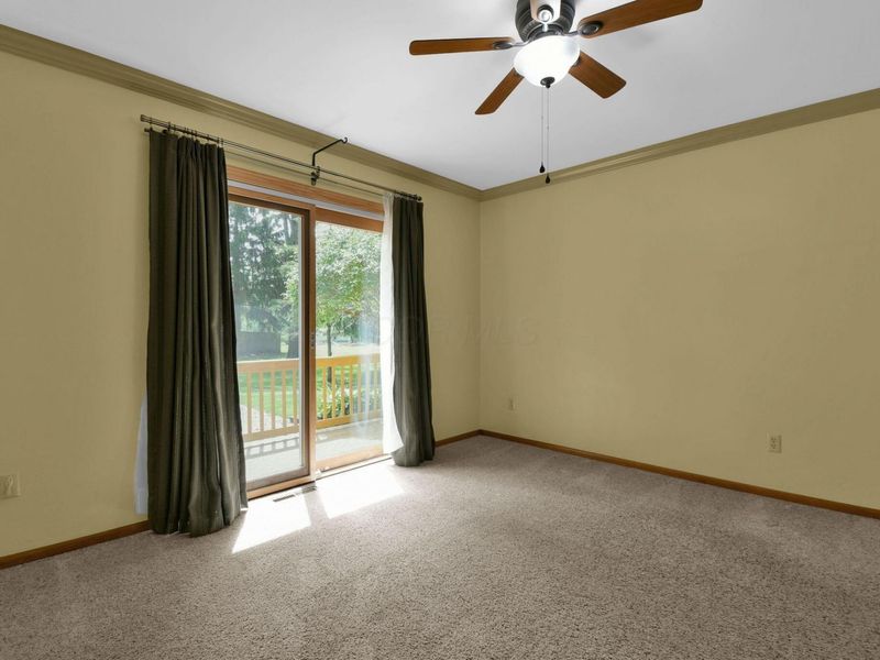 102 Whirlaway Loop SW, Pataskala, OH 43062 Photo 11