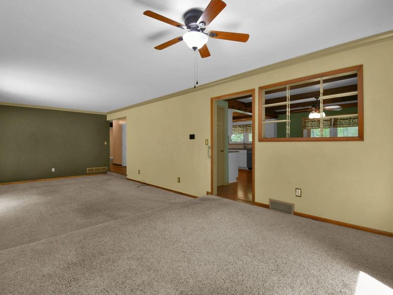 102 Whirlaway Loop SW, Pataskala, OH 43062 Photo 12