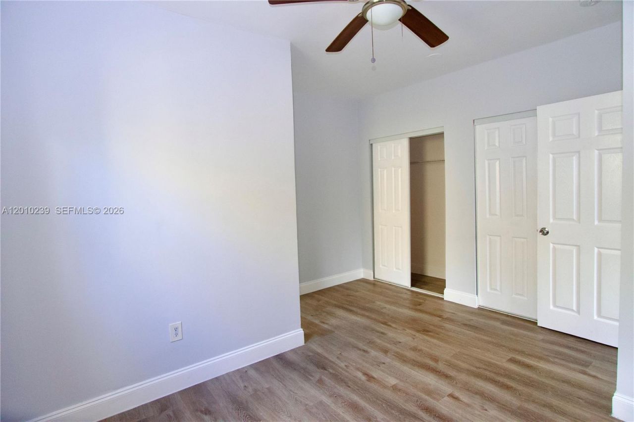 1142 SW 4th St , Unit 15, Miami, FL 33130 Photo