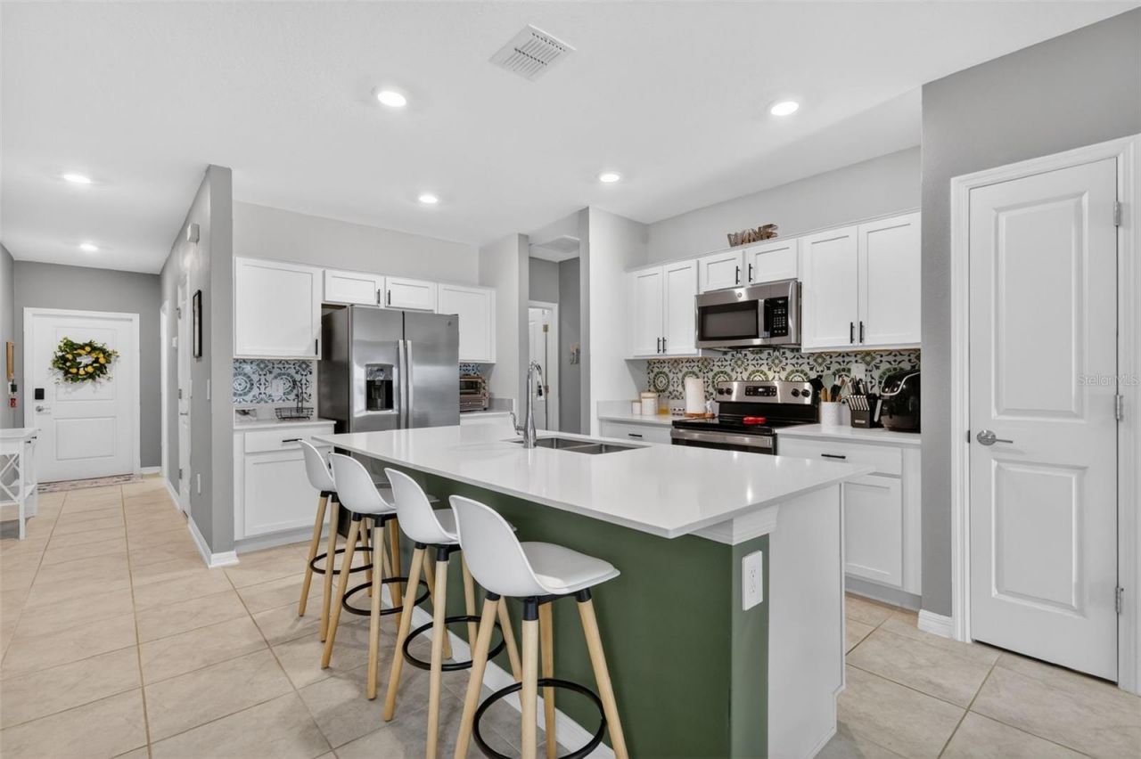 4394 Babbling Brook Way, Kissimmee, FL 34746 Photo