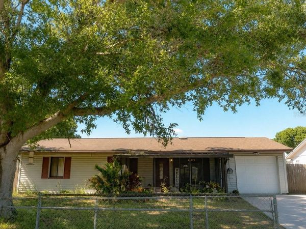 8204 TRAMMELL TRAIL, TAMPA, FL 33619