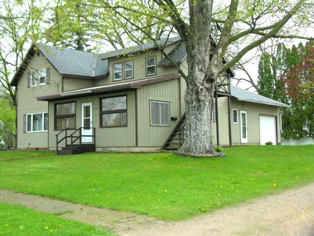 206 W 5th Street, Riceville, IA 50466 Main Photo