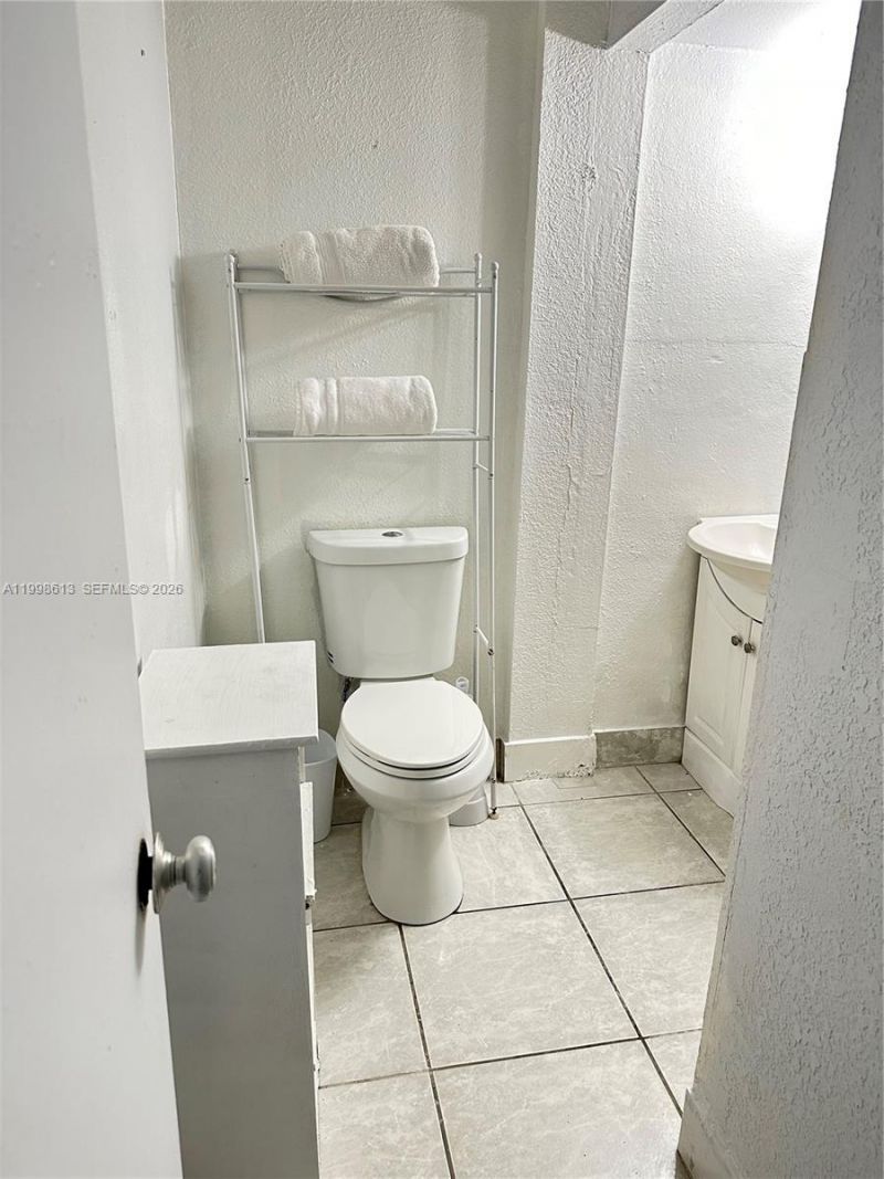 7121 Taft St , Unit A, Hollywood, FL 33024 Photo