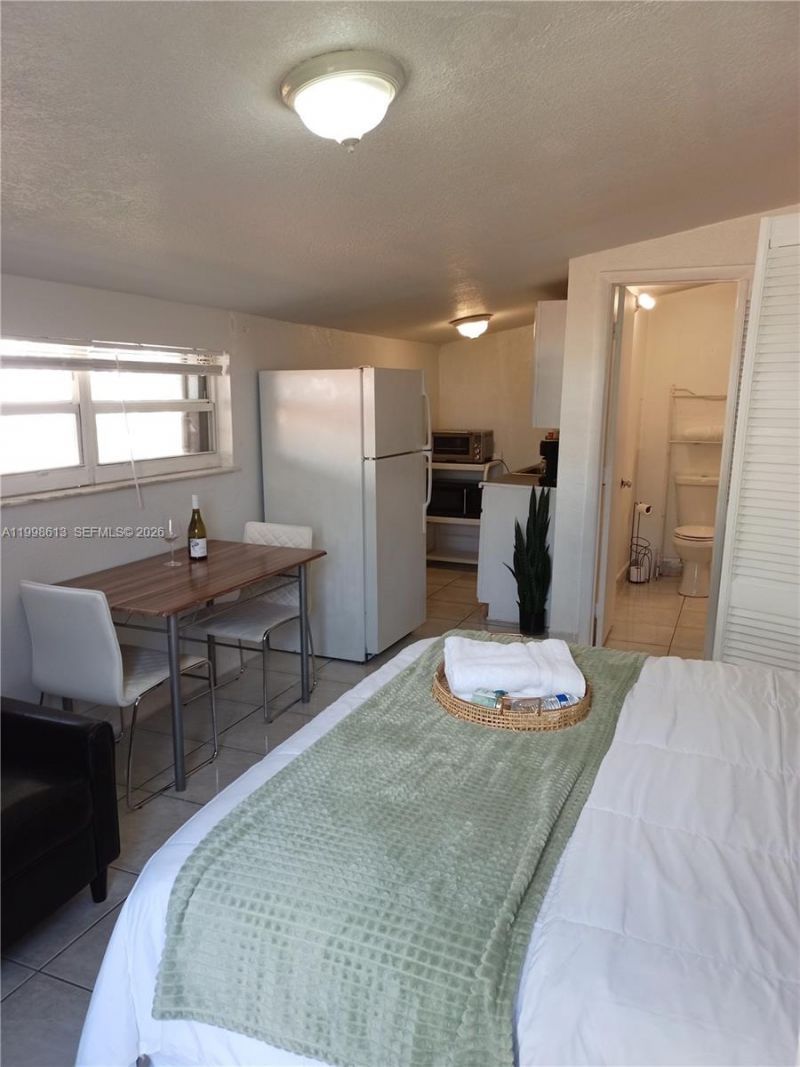 7121 Taft St, Unit A, Hollywood, FL 33024 Photo