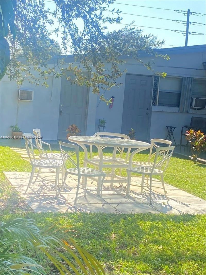 7121 Taft St, Unit A, Hollywood, FL 33024 Photo