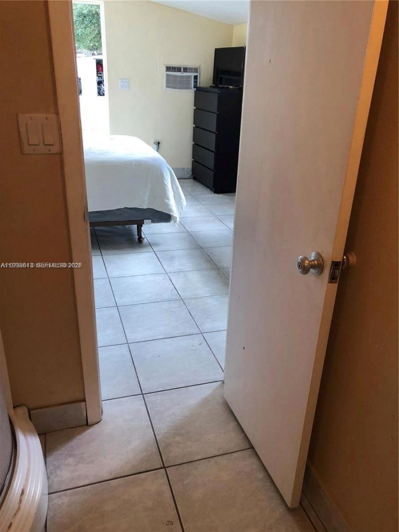7121 Taft St , Unit A, Hollywood, FL 33024 Photo