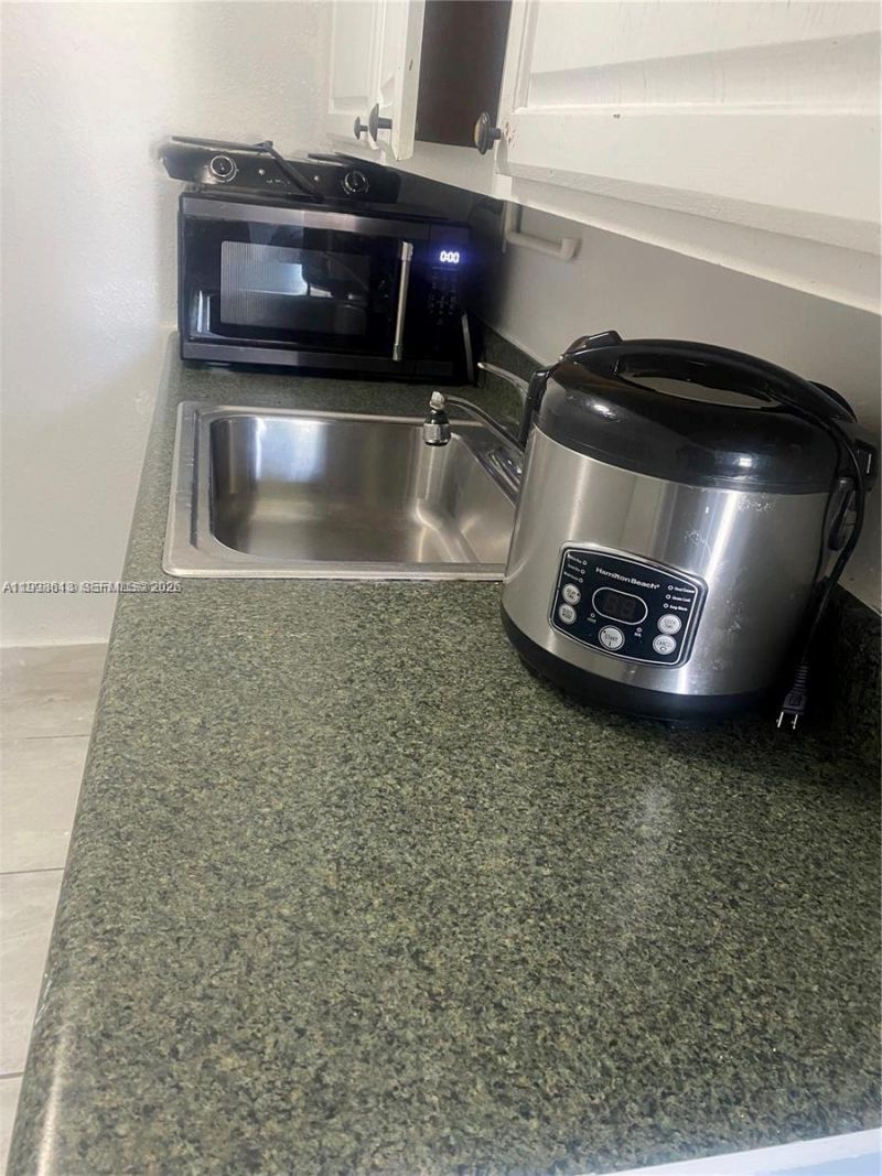 7121 Taft St, Unit A, Hollywood, FL 33024 Photo