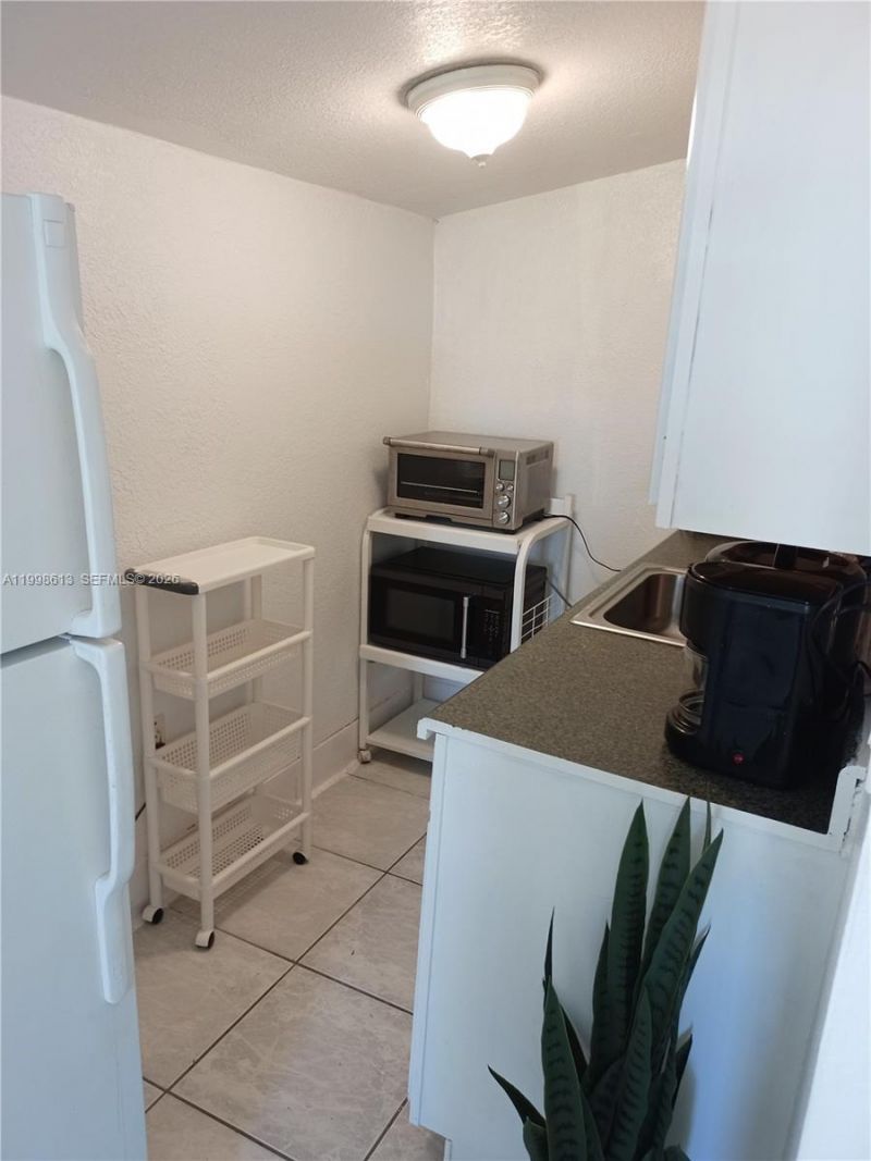 7121 Taft St, Unit A, Hollywood, FL 33024 Photo