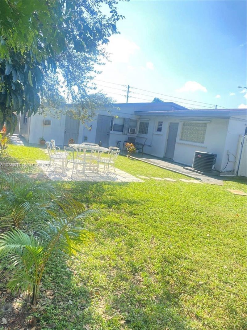 7121 Taft St, Unit A, Hollywood, FL 33024 Photo