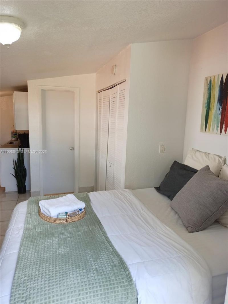 7121 Taft St, Unit A, Hollywood, FL 33024 Photo