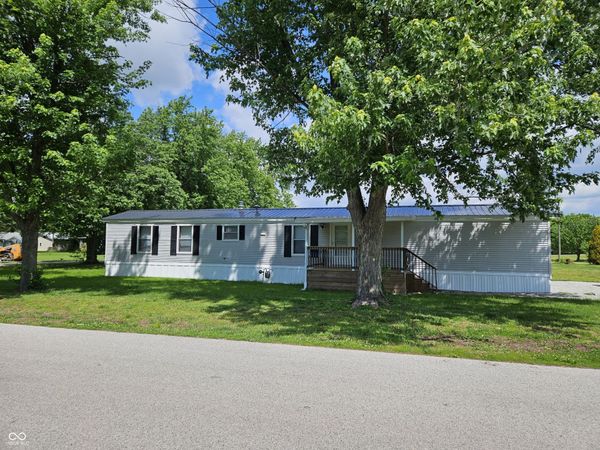 374 Worthington Street, Worthington, IN 47471