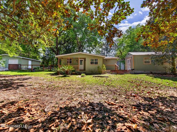 7721 Ridge Gate Road, Ocean Springs, MS 39564