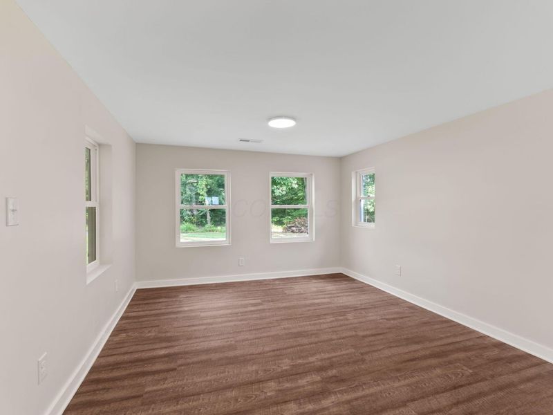 10819 Tucker Road, Mount Vernon, OH 43050 Photo 12
