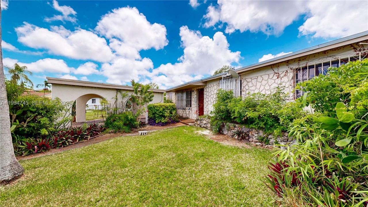 22732 SW 113th Pl, Miami, FL 33170 Photo