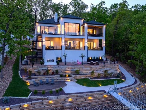 1118 Las Campanas Road, Porto Cima, MO 65079