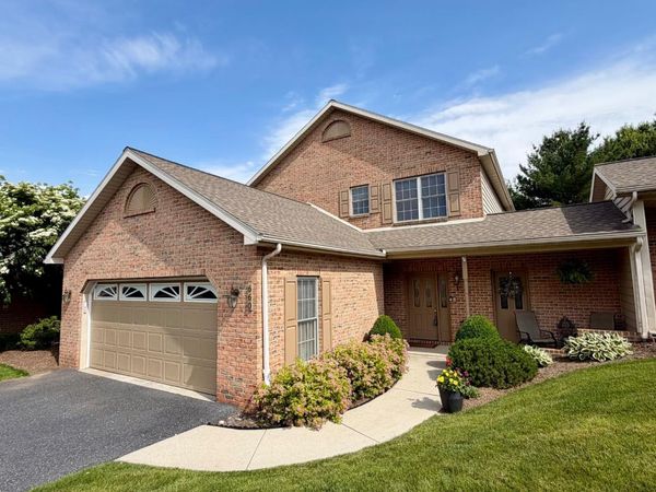 660 HEIDEN DRIVE, HUMMELSTOWN, PA 17036