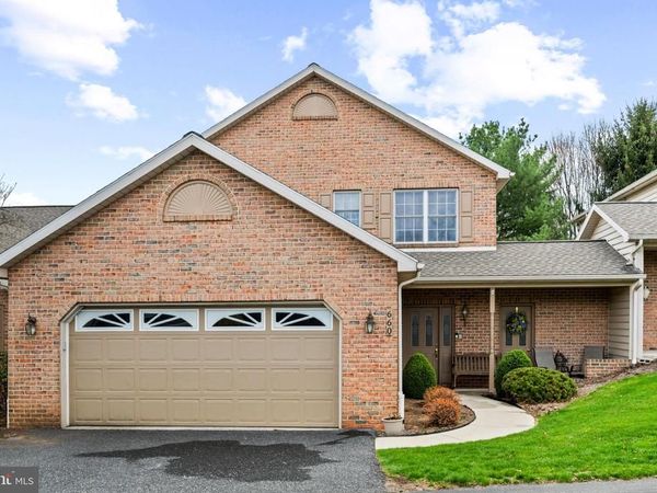 660 HEIDEN DRIVE , HUMMELSTOWN, PA 17036