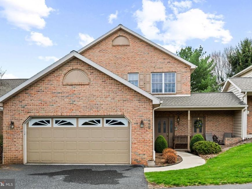 660 Heiden Drive, Hummelstown, PA 17036 Main Photo