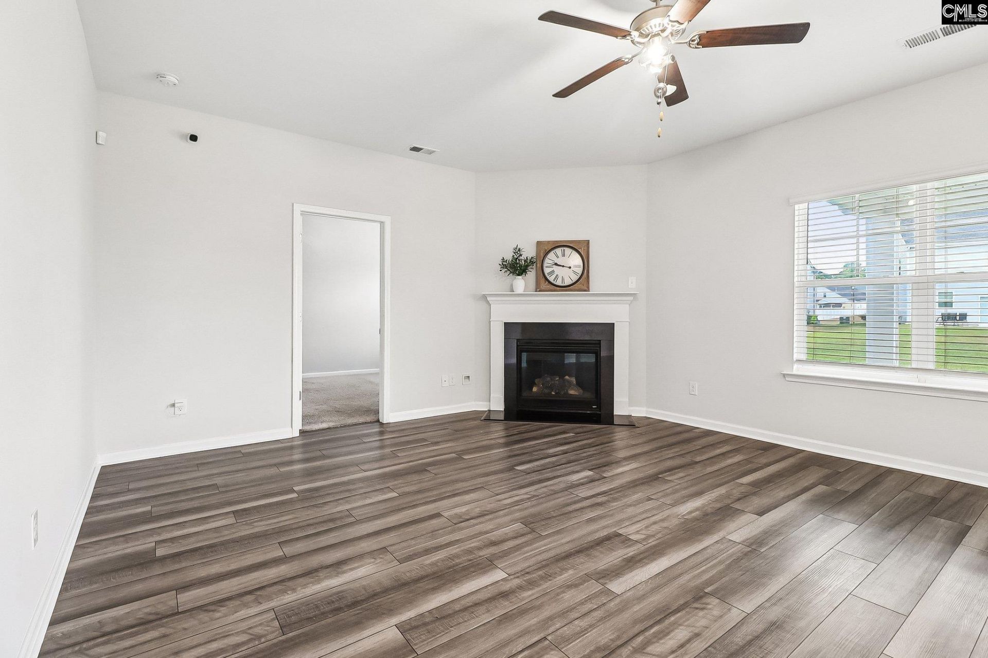 682 Bell Flower Lane Photo 8