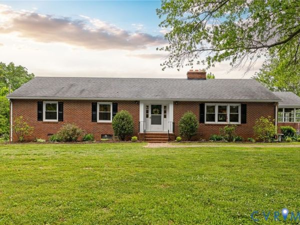 836 Dobbins Bridge Road , Nottoway, VA 23824