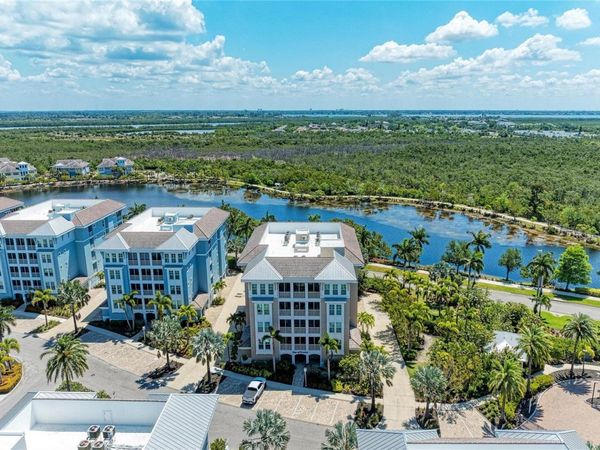 395 ARUBA CIRCLE , Unit 402, BRADENTON, FL 34209