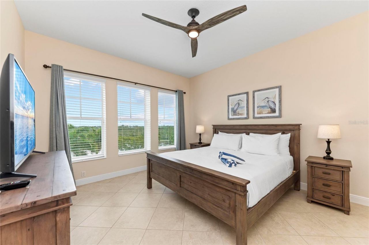 395 Aruba Circle, Unit 402, Bradenton, FL 34209 Photo