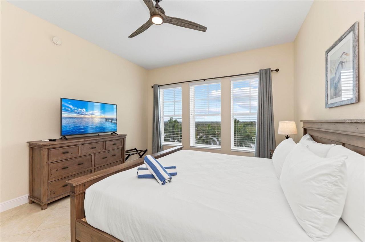 395 Aruba Circle, Unit 402, Bradenton, FL 34209 Photo