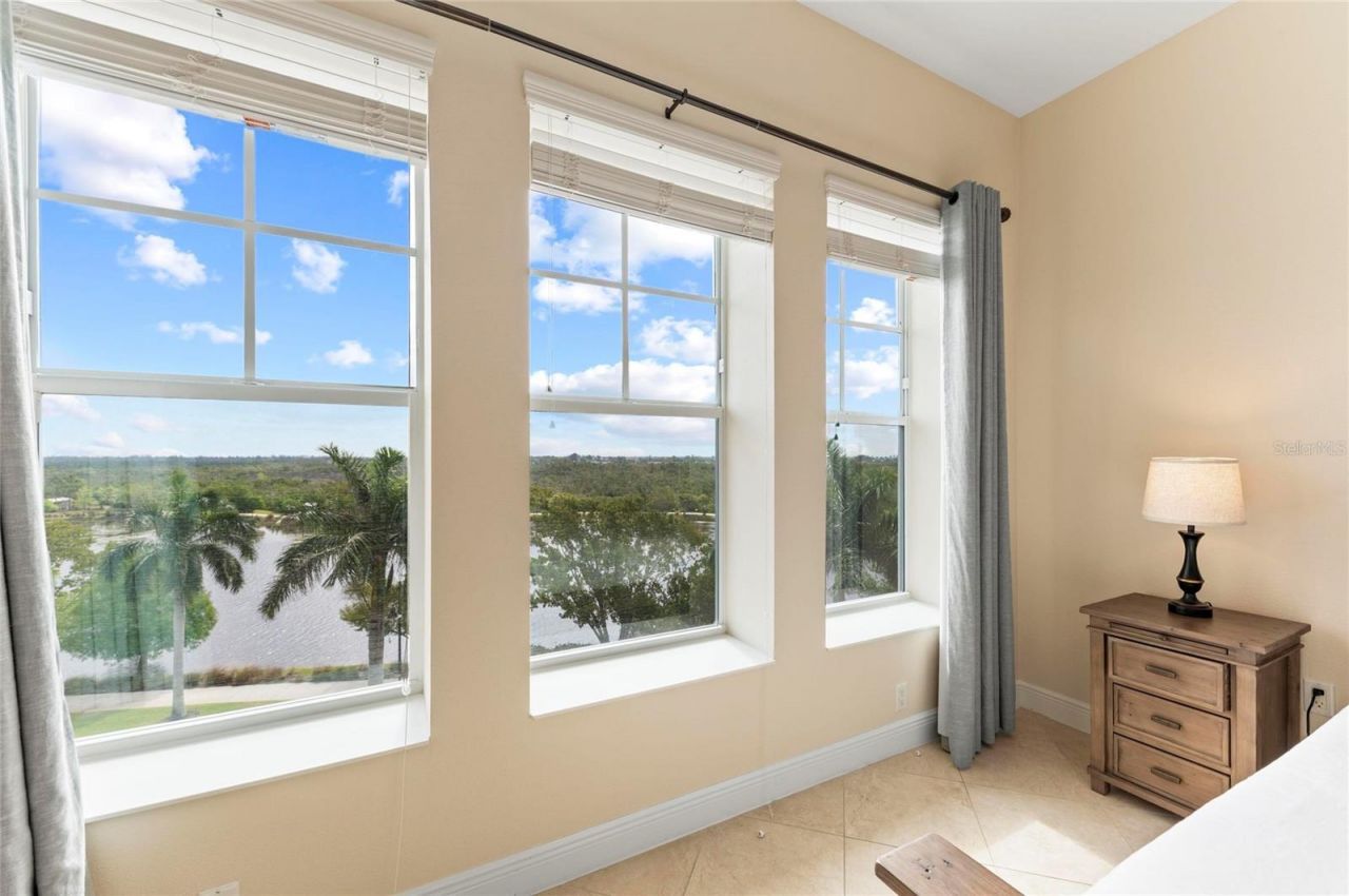 395 Aruba Circle, Unit 402, Bradenton, FL 34209 Photo