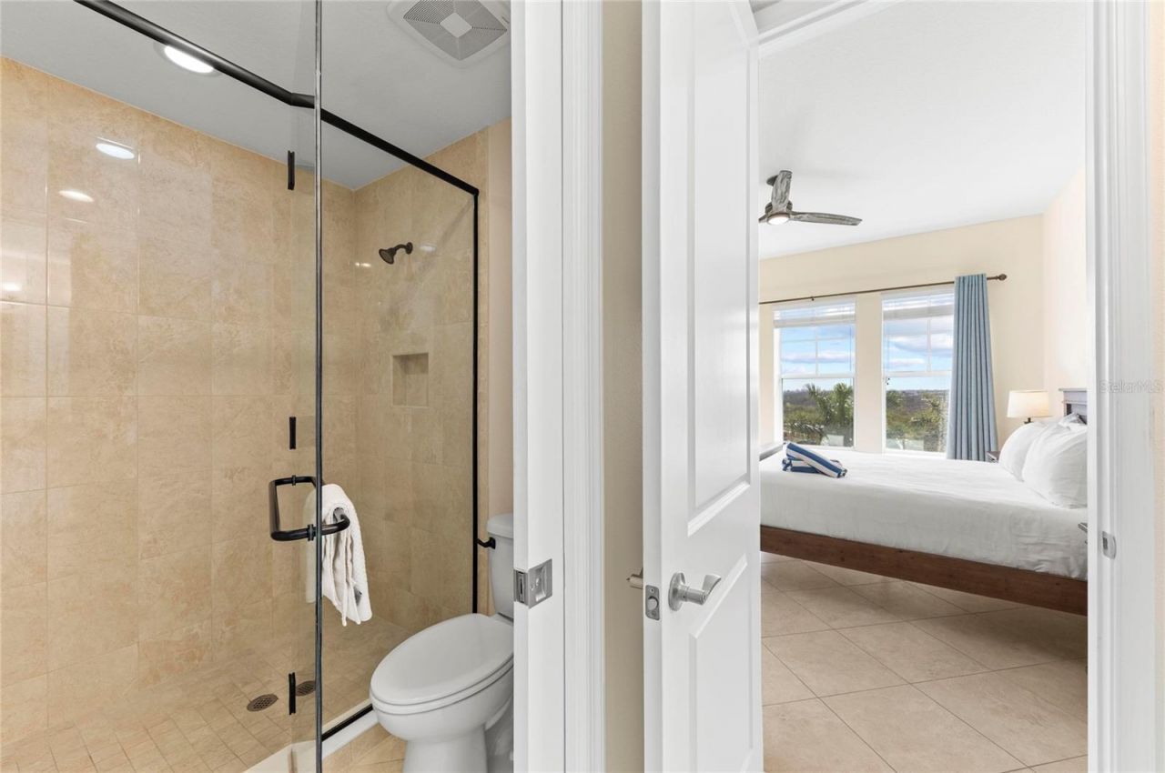 395 Aruba Circle, Unit 402, Bradenton, FL 34209 Photo