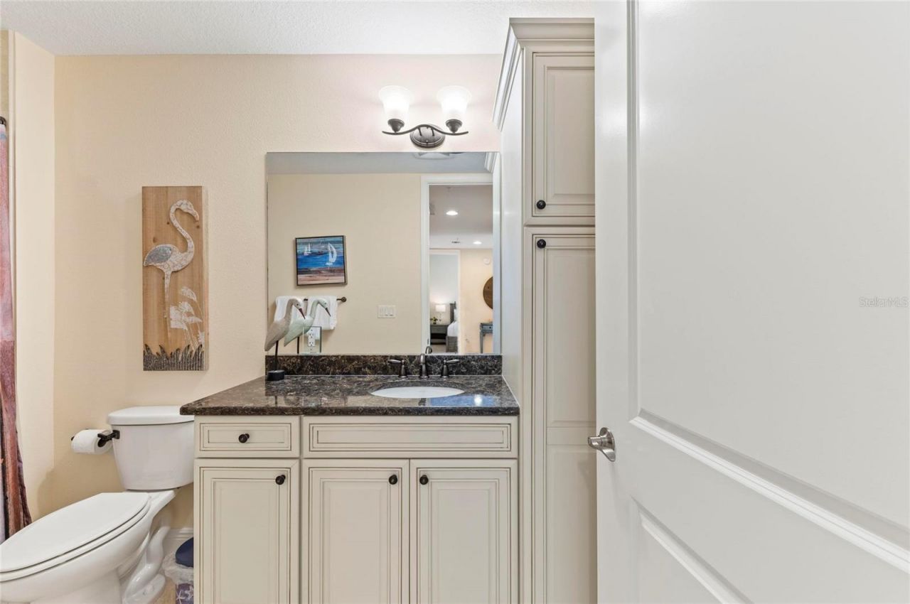 395 Aruba Circle, Unit 402, Bradenton, FL 34209 Photo