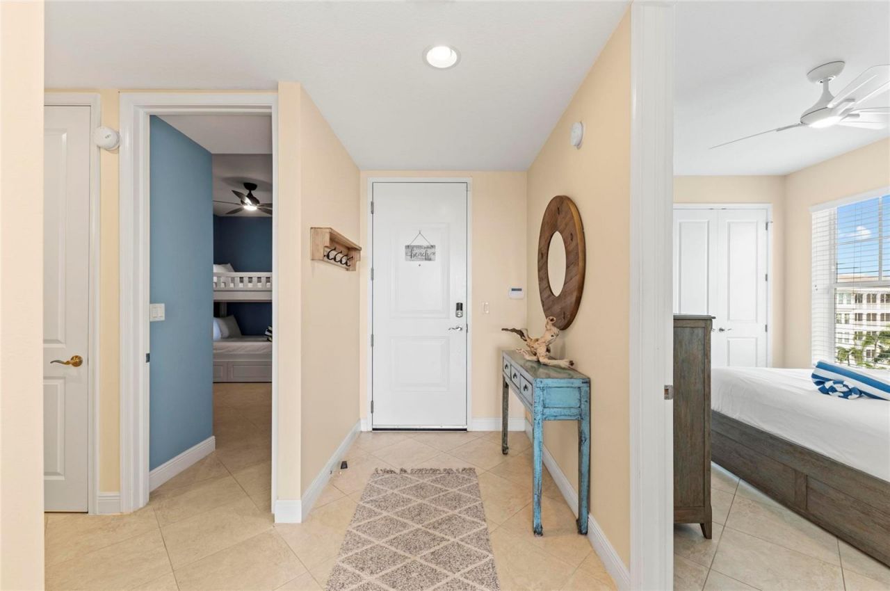 395 Aruba Circle, Unit 402, Bradenton, FL 34209 Photo
