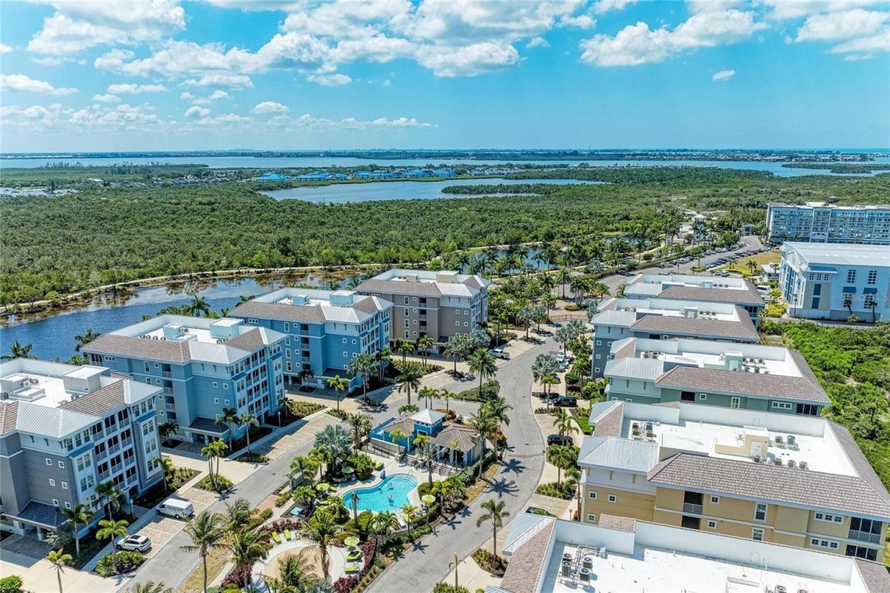 395 Aruba Circle, Unit 402, Bradenton, FL 34209 Photo